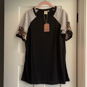 New with tags - Grace and Emma top - Sz Med